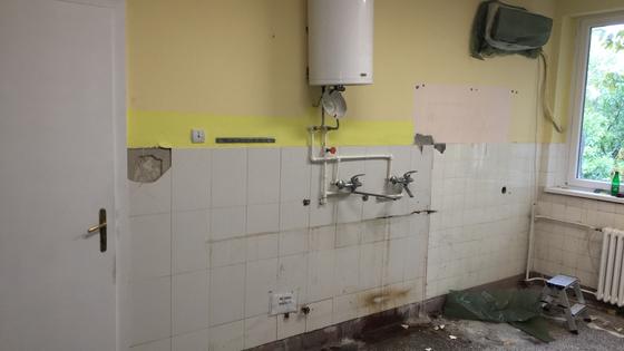 Груби водоинсталатерски радови · разне позиције: развод, вођење цеви, штемовање и припрема за облогу, фотографија 9 од 10
